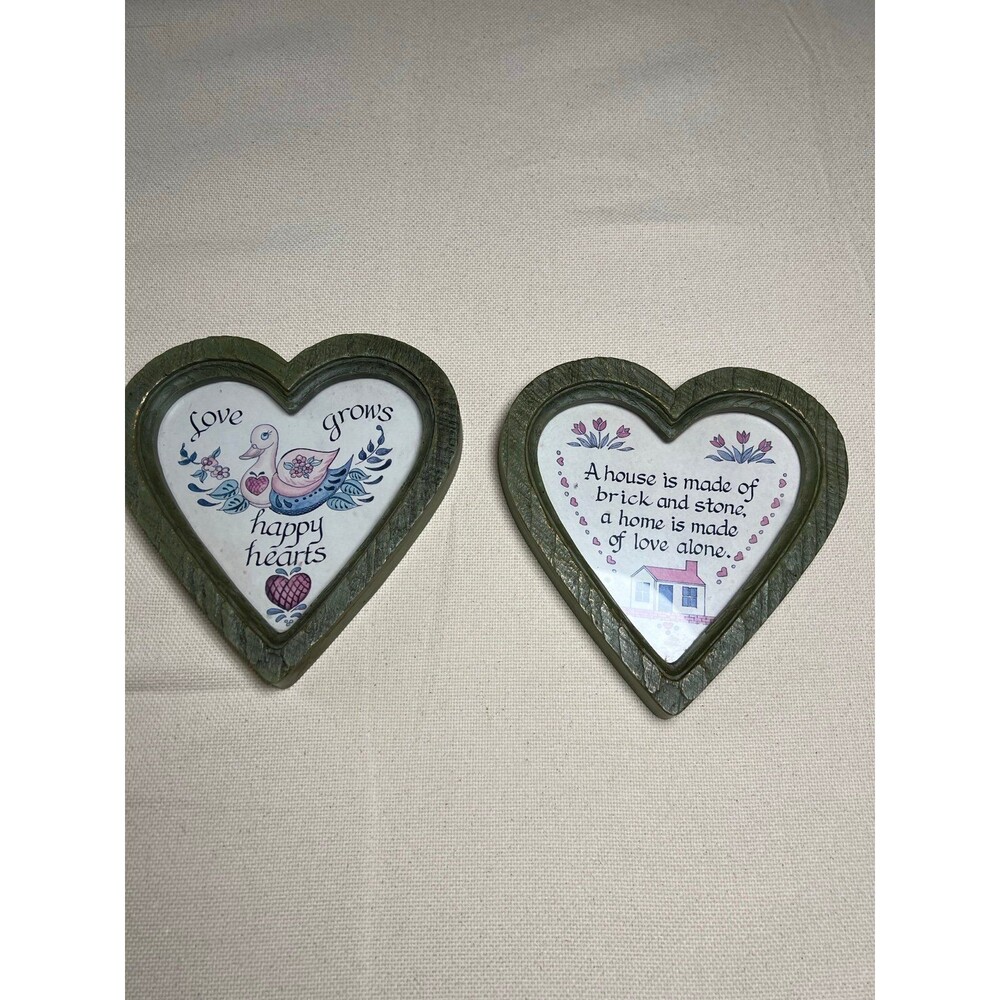 Pair of Vintage 1977 Homco Heart Frames charming VTG Cottagecore Prints